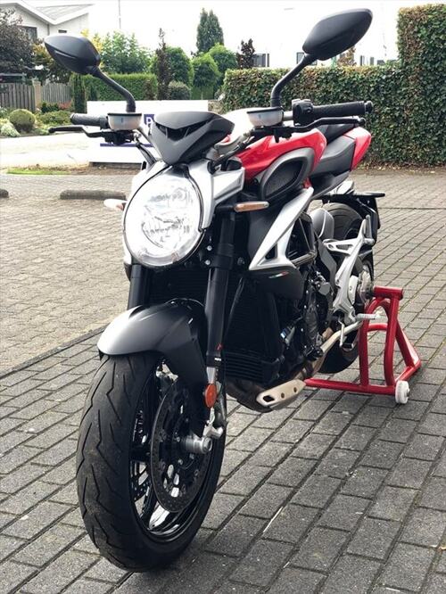 Foto: MV Agusta F 3 800 ABS/EAS/TC 2.0 Brutale