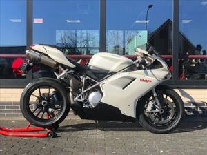 Foto: Ducati BIPOSTO 848