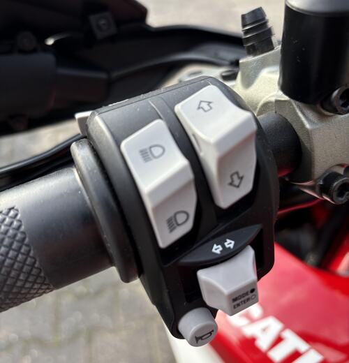 Foto: Ducati 950 SP Cornering ABS/DTC evo/DWC evo/DQS evo Hypermotard